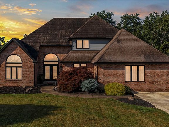 2nd image of 2534 Bonnie Dell Dr