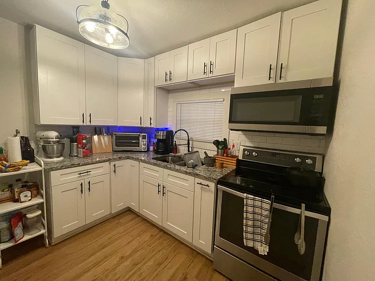 7810 N Van Dyke Pl #A — Photo 8