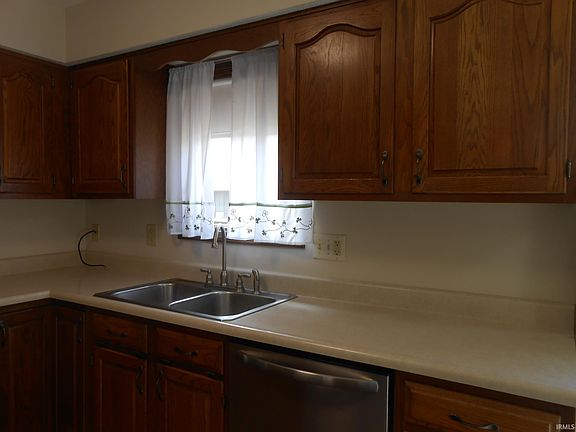 4th image of 4823 Woodmark Ct