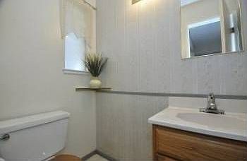 3rd image of 277 Chynoweth Ave