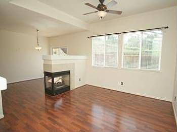 4th image of 400 Marsalla Dr