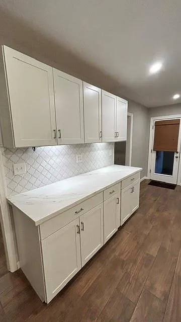2 bed, 1.0 bath, $2,500 — Photo 3