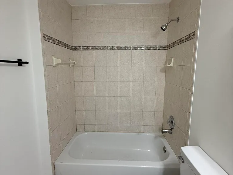 1215 Hyacinth Pl #1215 — Photo 12
