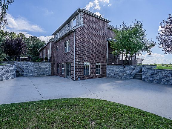 5th image of 3010 N Farm Road 89