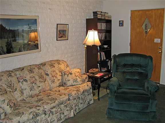 2nd image of 21908 River Oaks Dr APT 7B