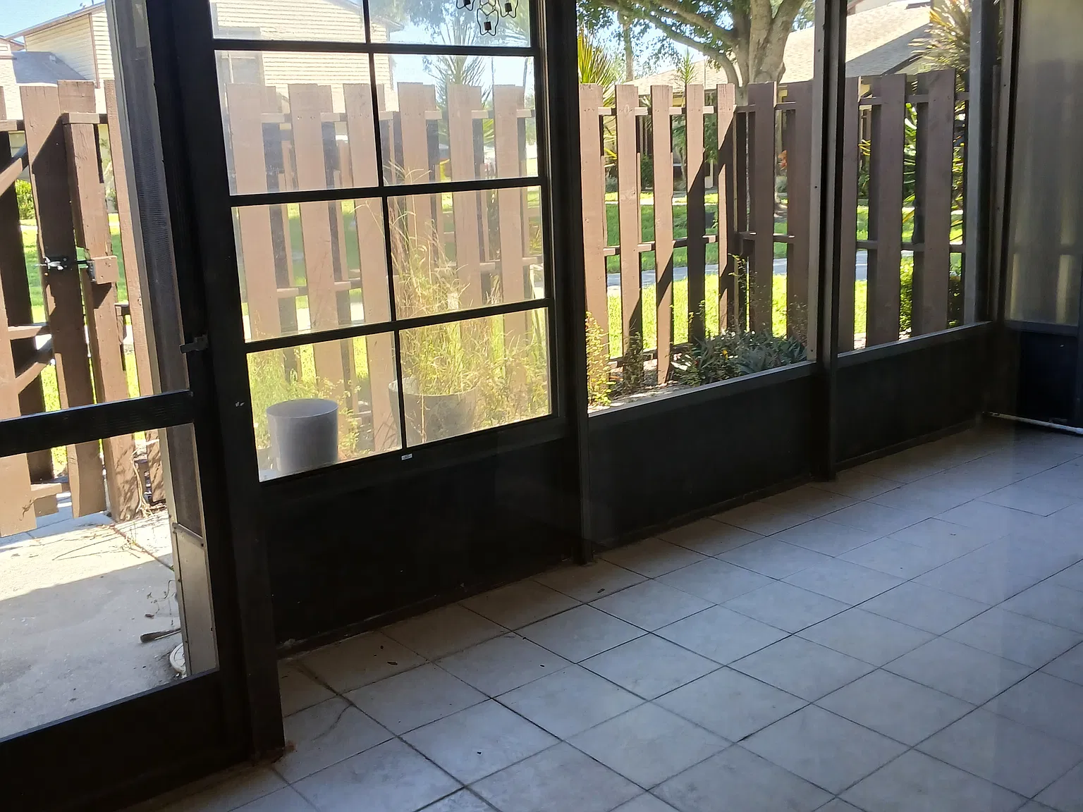 3 bed, 2.5 bath, 1475 sqft, $1,650 — Photo 2