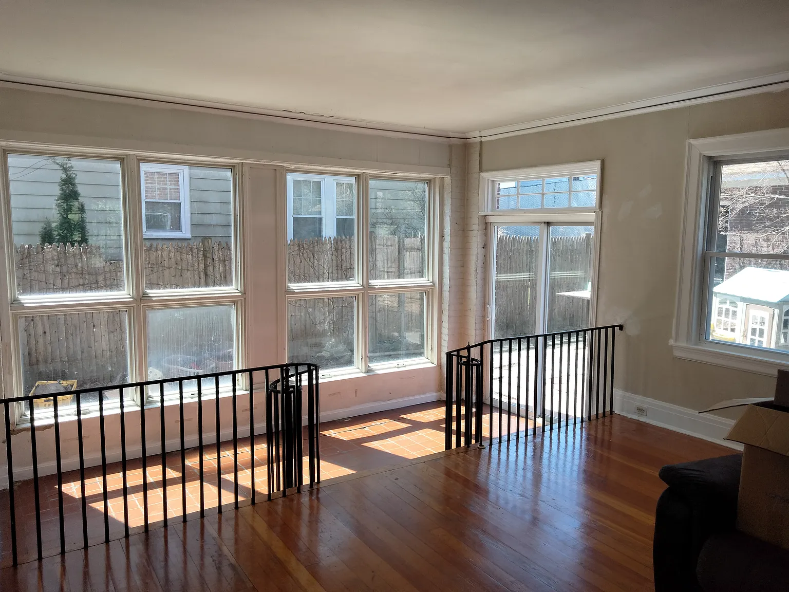 54 Massachusetts Ave — Photo 2