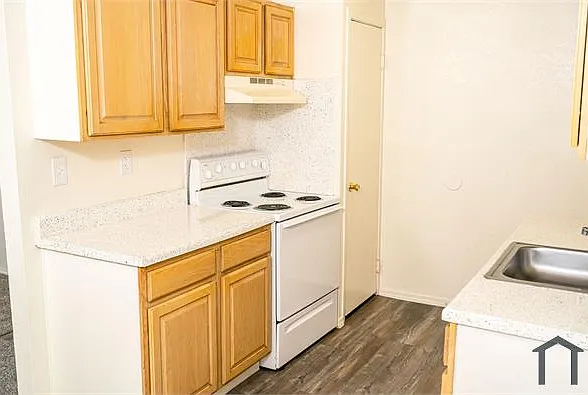1 bed, 642 sqft, $940 — Photo 4