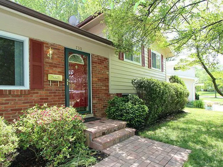 730 Harrington Rd — Photo 12