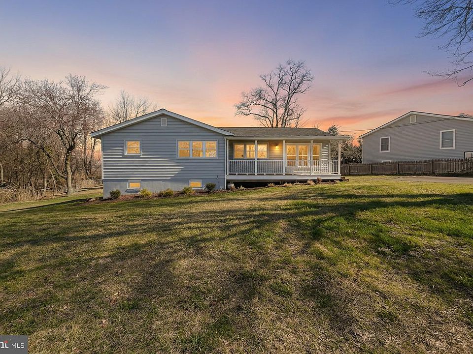 1st image of 1546 Ridgely Dr