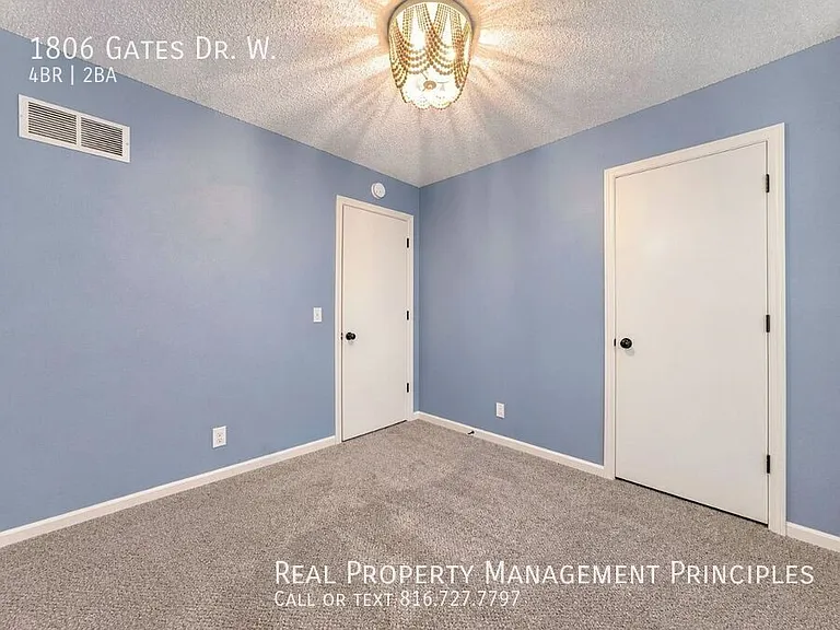 1806 Gates Dr W — Photo 7