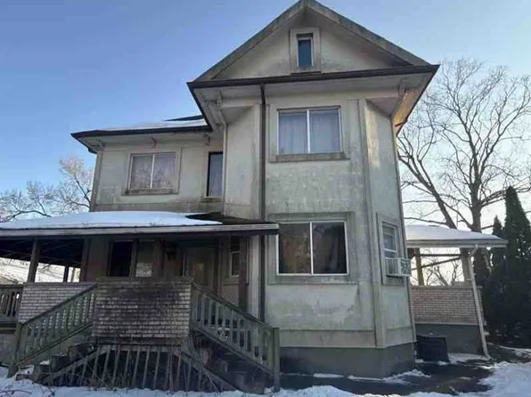 701 E Main St, Cornell, IL 61319
