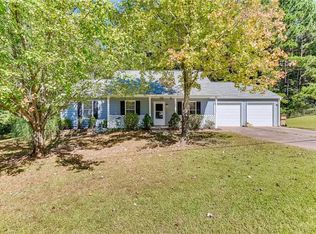 1045 Braddock Cir, Woodstock, GA 30189