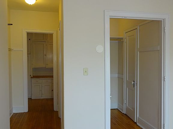 4th image of 1525 Lasalle Ave APT 110
