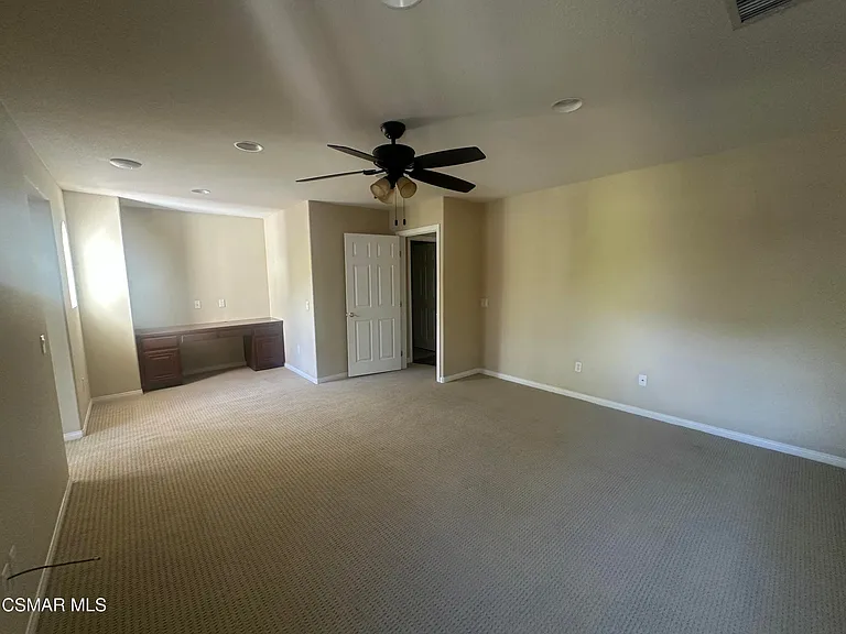 3073 Heavenly Ridge St — Photo 28