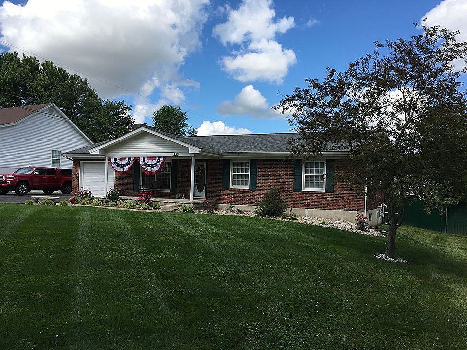 1st image of 558 Lynn Dr