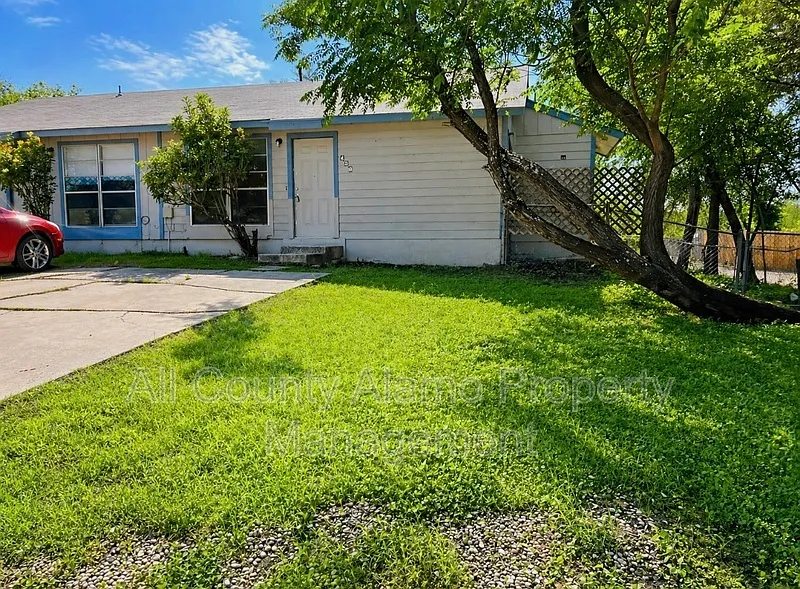 Building Photo - 429 Zachry Dr