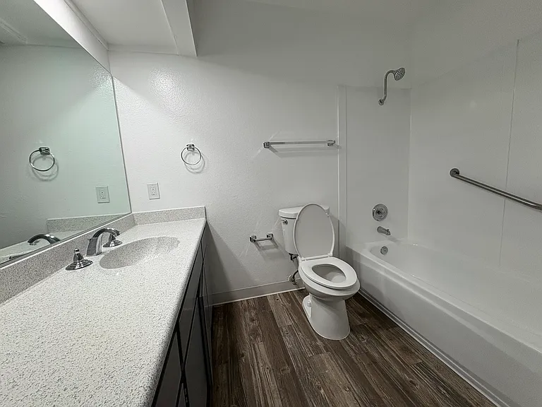 8557 Lemon Ave #20 — Photo 7