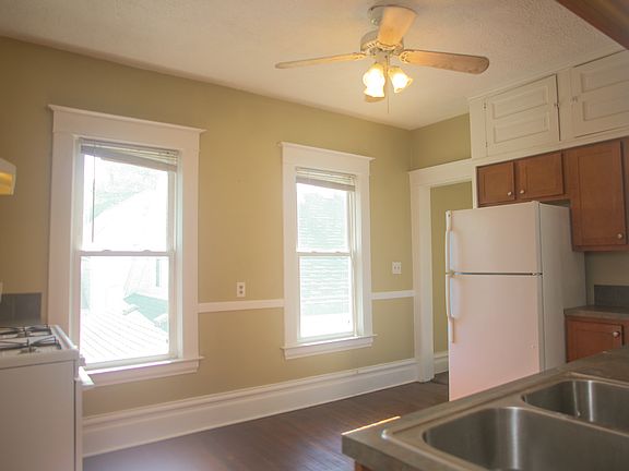 5th image of 827 7th St NW #2