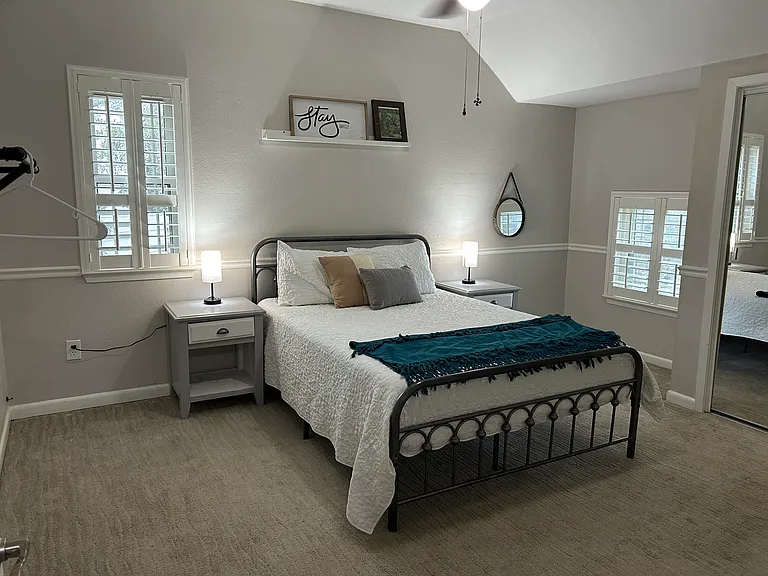 9000 Blue Hill Ct — Photo 28