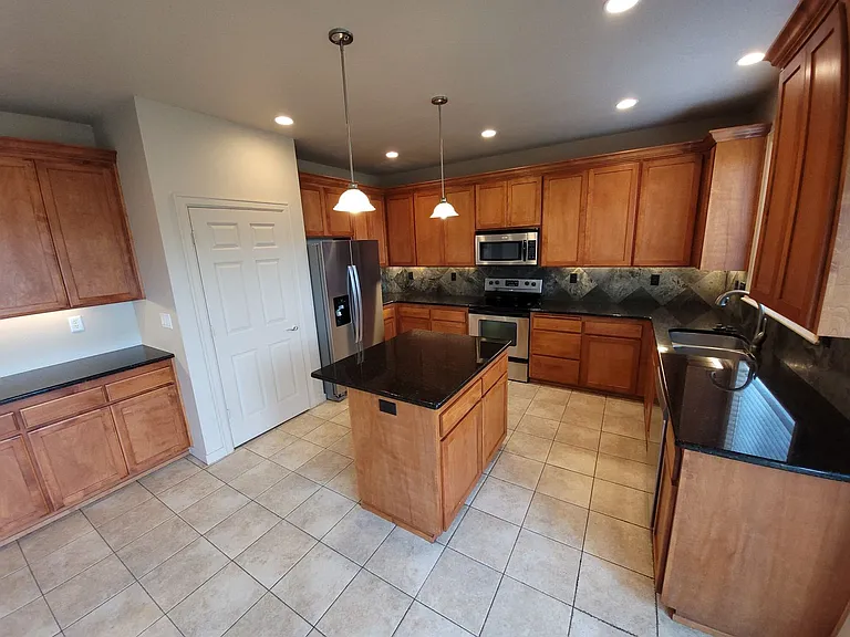 2144 Mayfly St — Photo 6