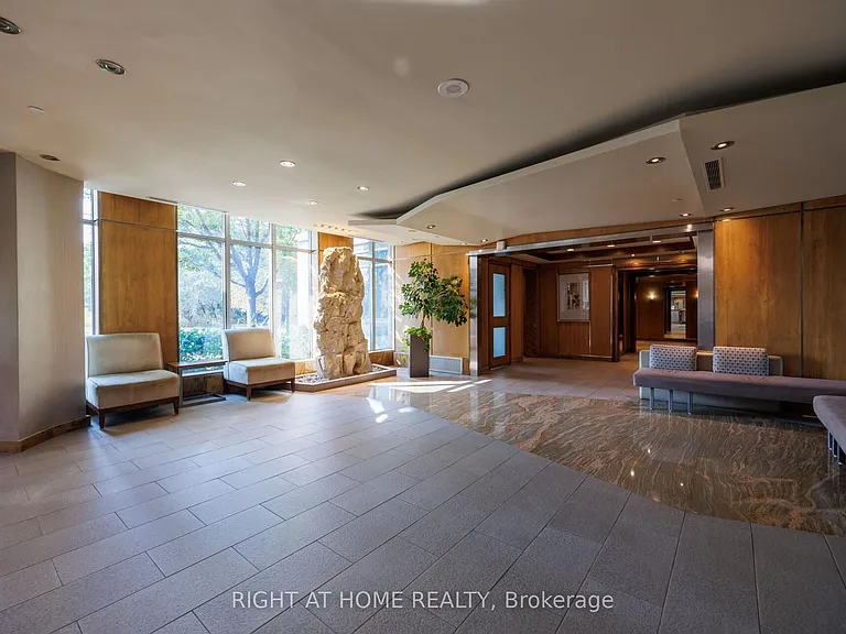 2119 Lake Shore Blvd W #217 — Photo 7