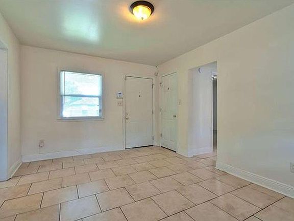4th image of 713 Lurline Dr