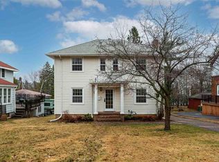 1418 Vermilion Rd, Duluth, MN 55812