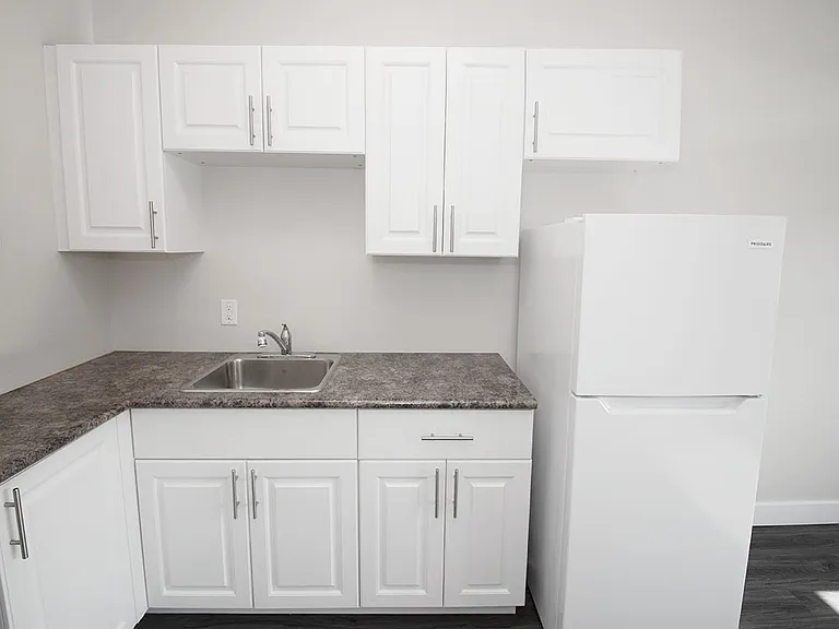 2075 Portage Ave #102 — Photo 19
