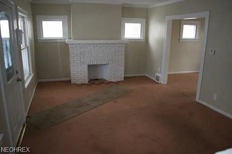 13609 S Parkway Dr photo 1