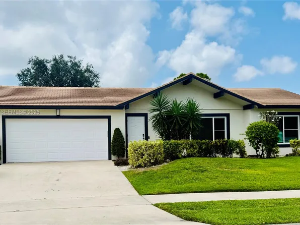 2411 NW 31st St, Boca Raton, FL 33431