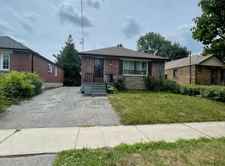 17 Flintridge Rd, Toronto, ON M1P 1C2