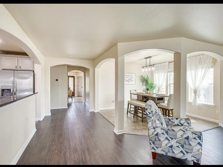 106 W Libra Dr — Photo 14