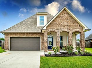 327 Highland Oaks Ave, Gray, LA 70359