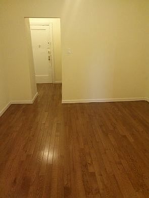 2nd image of 3262 33rd St