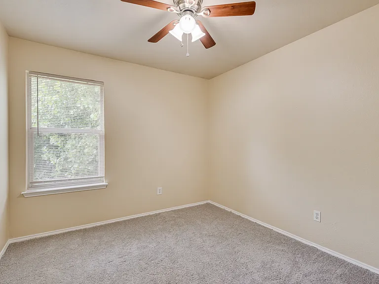 1233 & 1237 Village Garden Dr #1233 — Photo 9