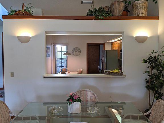 4th image of 3620 Muirfield Dr