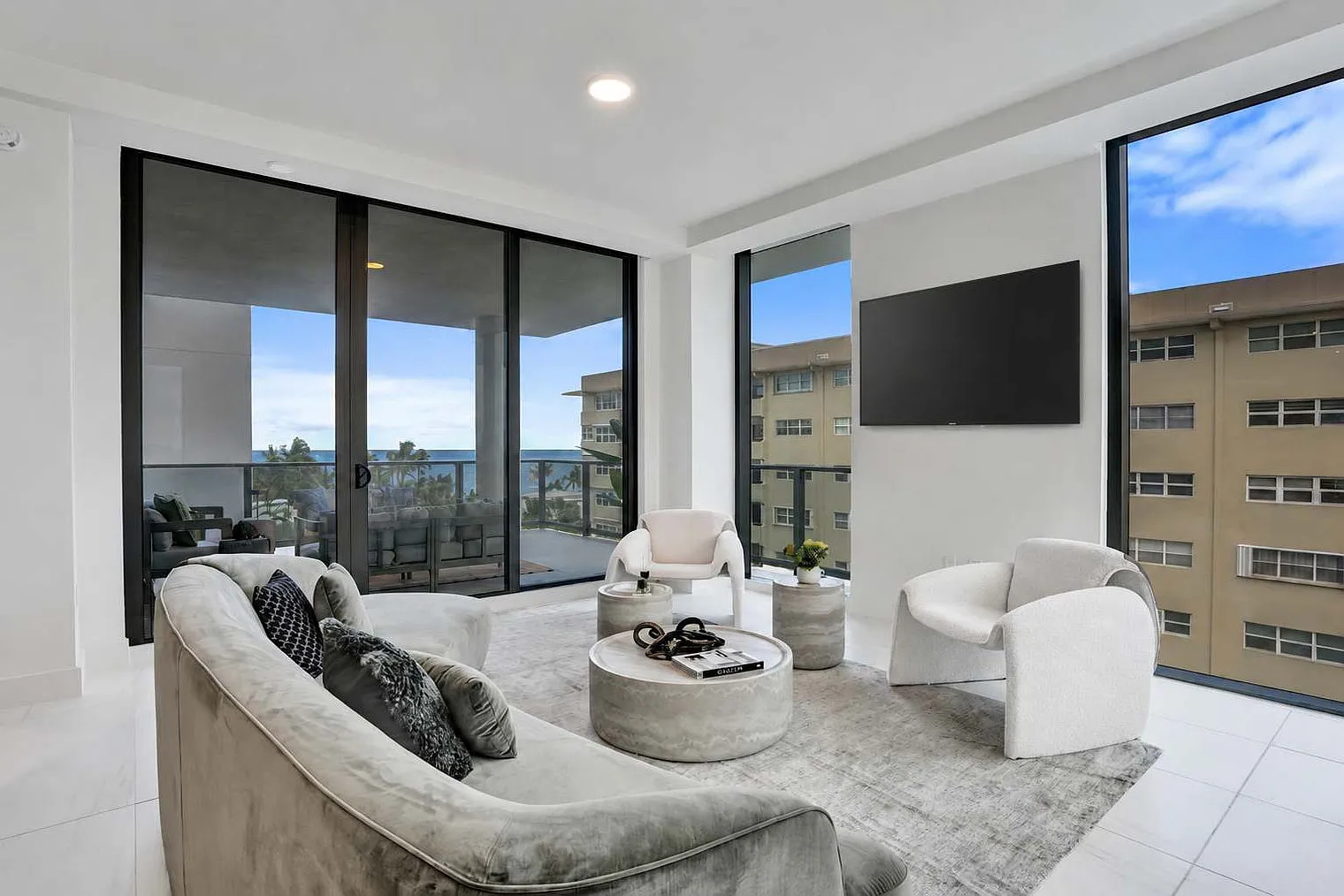 3 bed, 3.0 bath, $14,045 — Photo 3