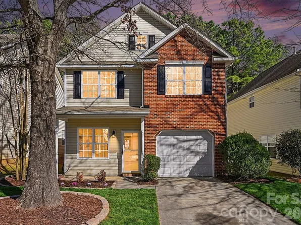 12010 Royal Castle Ct, Charlotte, NC 28277