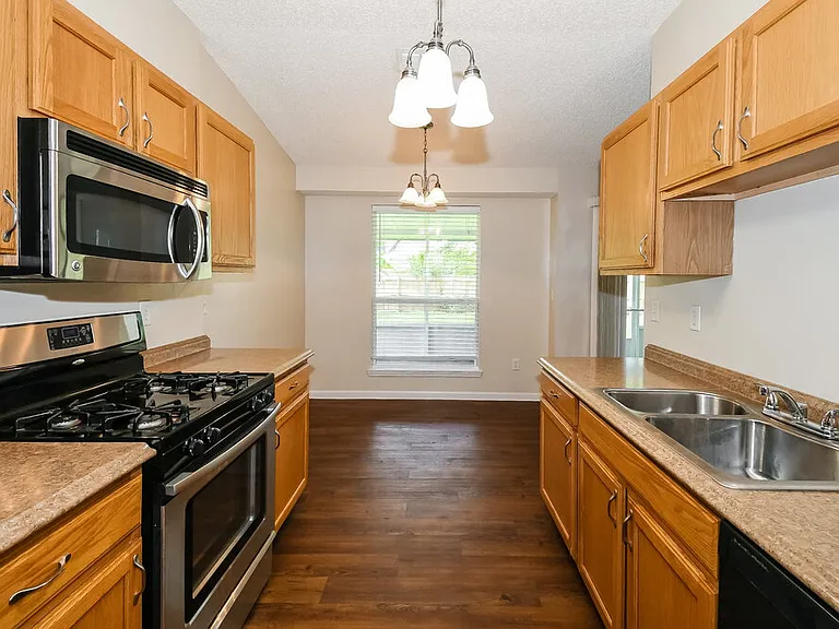 12710 Dunns View Dr — Photo 7
