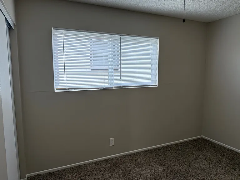 325 E Amerige Ave #A — Photo 46