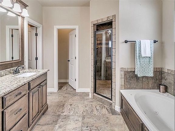 3rd image of 14000 Savannah River Way
