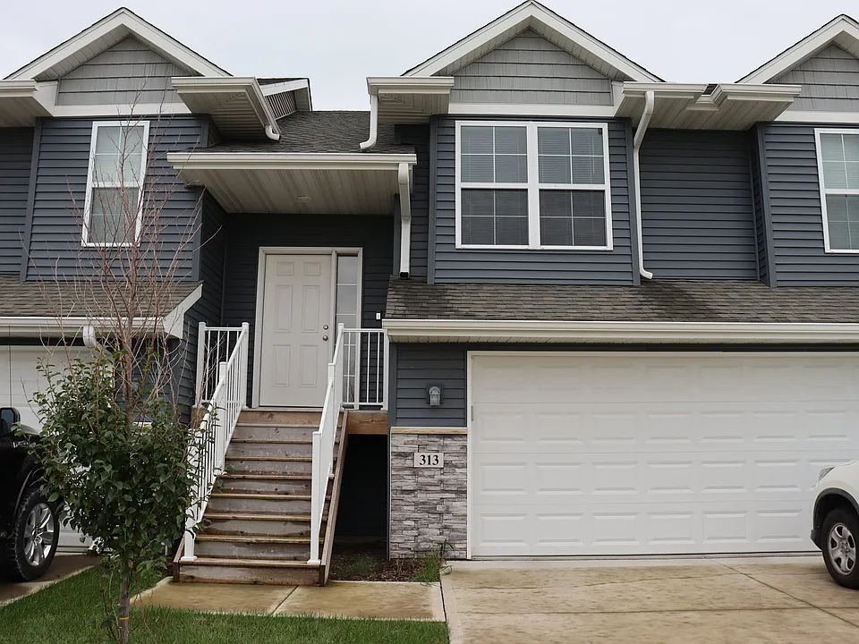 313 Chloe Dr