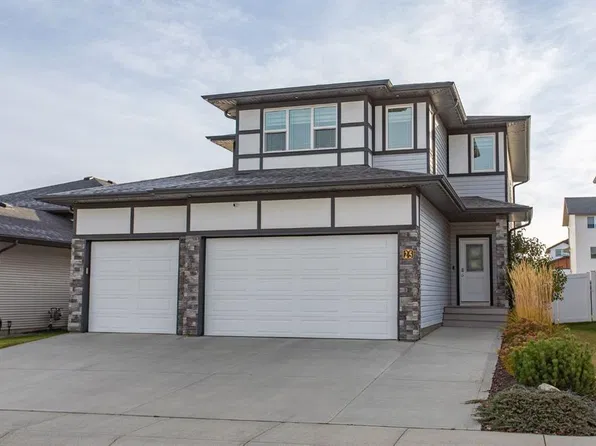 25 W Trebble Close, Red Deer, AB T4P 0W6