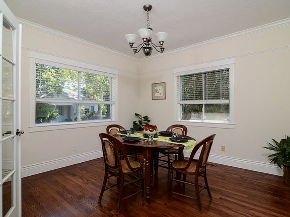 4th image of 524 40th St