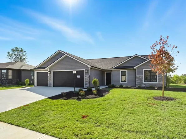 5165 Greyson Heights Dr, Auburn, IN 46706