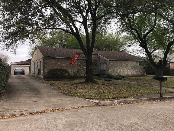3rd image of 12214 Waldemar Dr
