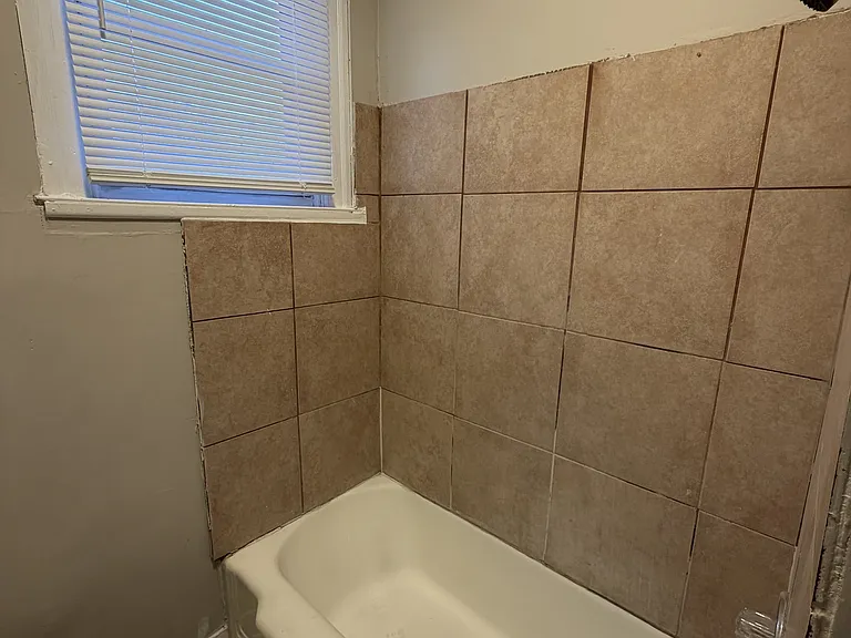 4643 Leiper St — Photo 10