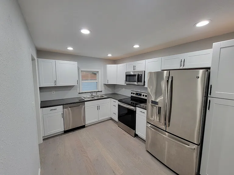 1537 N 8th St — Photo 3