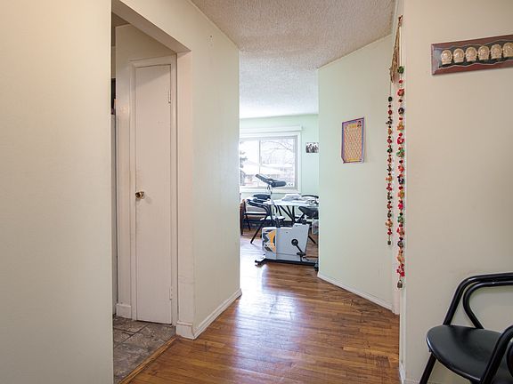 5th image of 8995 Kennedy Dr APT 2B